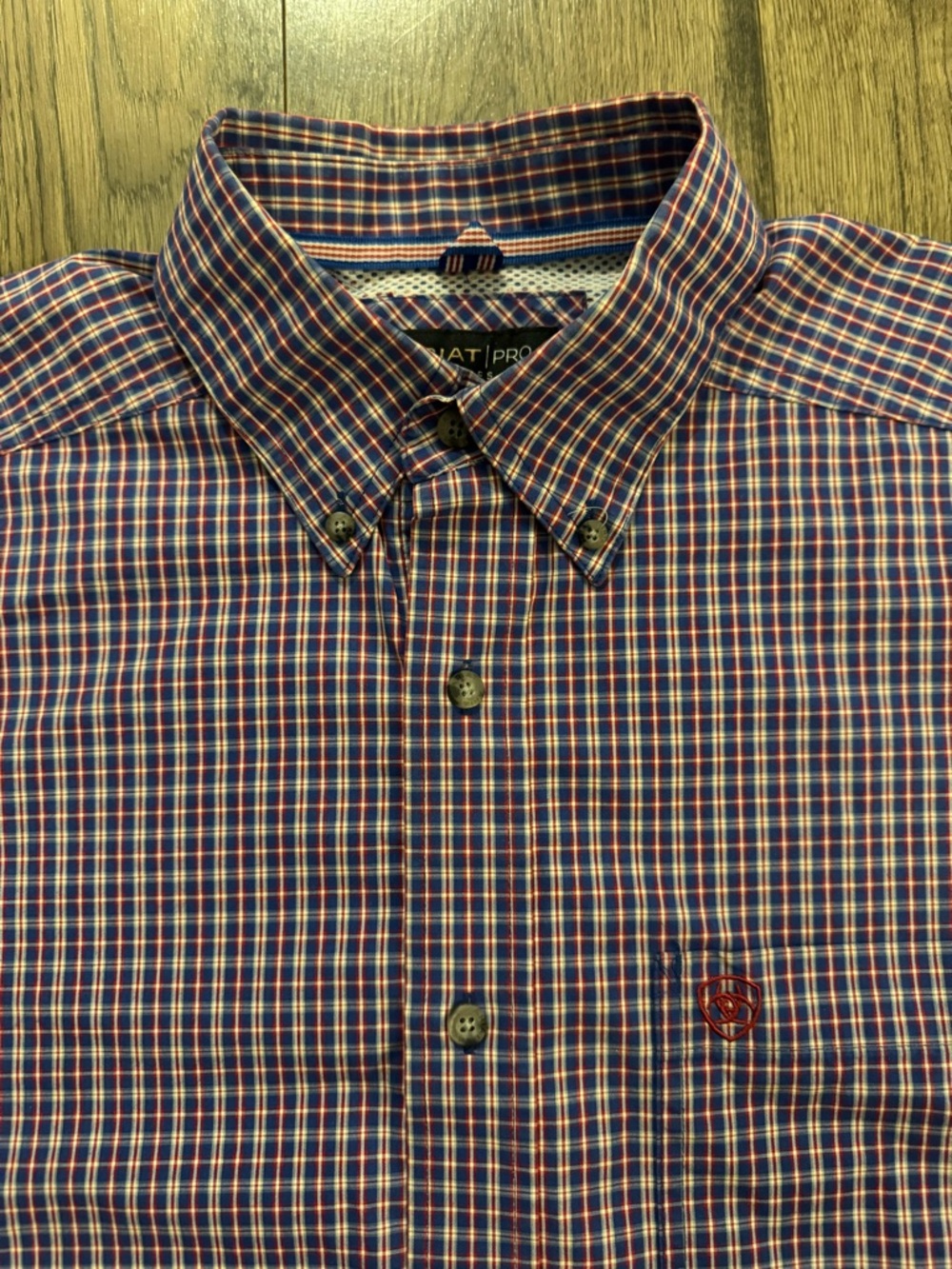 Ariat Pro Men's Navy and Red Plaid Button-Down Shirt Size Medium